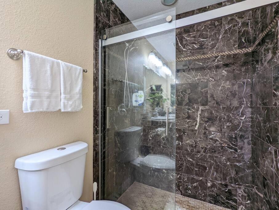 3Bed & 2Bath Property Couple Minutes From Siesta Key Beach & Downtown ساراسوتا المظهر الخارجي الصورة