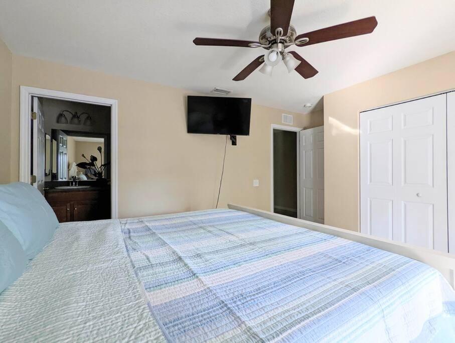 3Bed & 2Bath Property Couple Minutes From Siesta Key Beach & Downtown ساراسوتا المظهر الخارجي الصورة