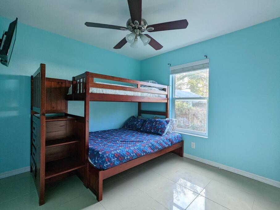 3Bed & 2Bath Property Couple Minutes From Siesta Key Beach & Downtown ساراسوتا المظهر الخارجي الصورة